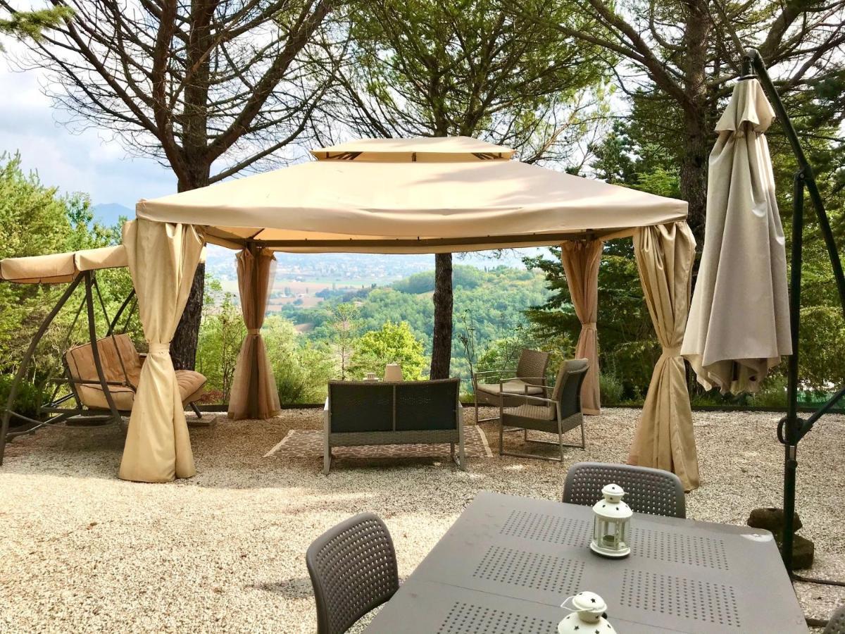 La Panoramica - Maison De Charme - Casette E Self Catering Per Vacanze Meravigliose! * Gubbio